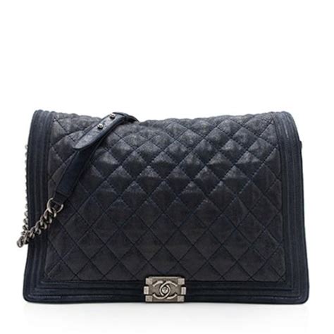 chanel gentle boy tote|Chanel boy small quilted bag.